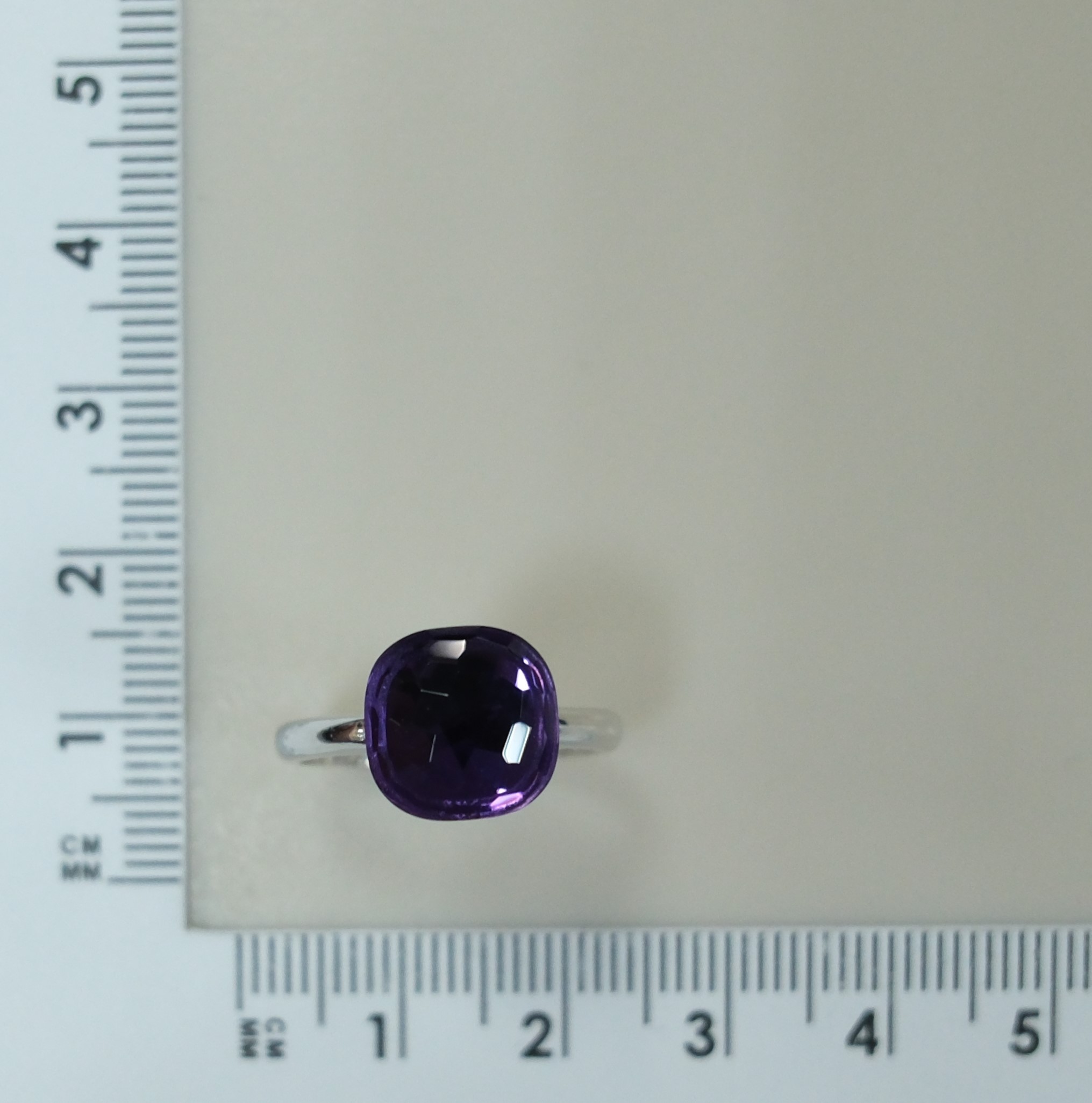 Серебряное кольцо с аметистом